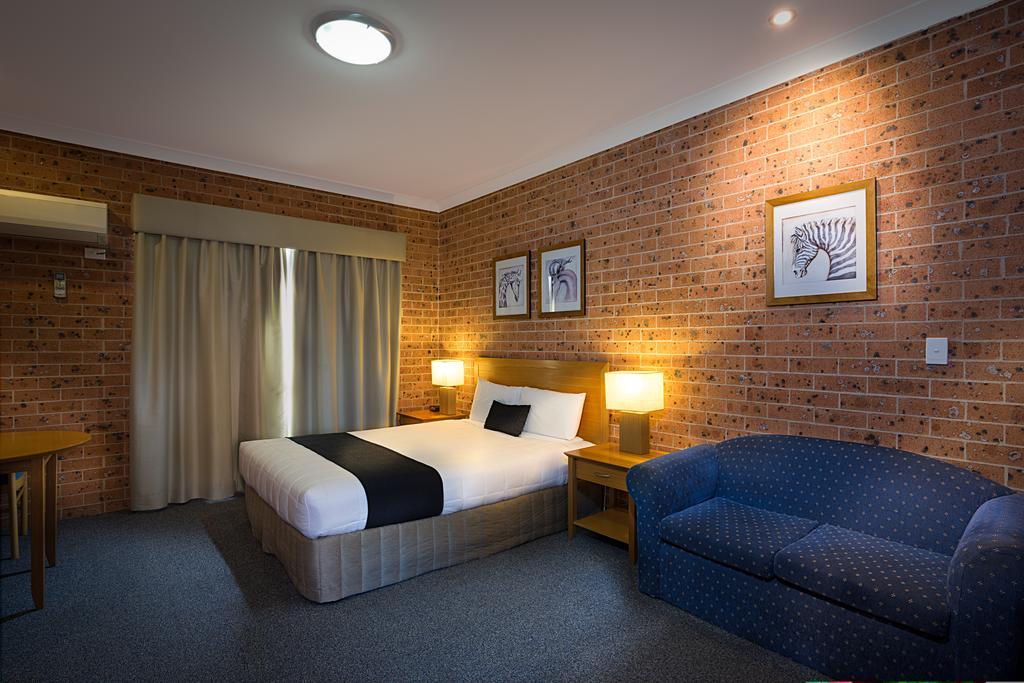 Akuna Motor Inn And Apartments Dubbo Exterior photo
