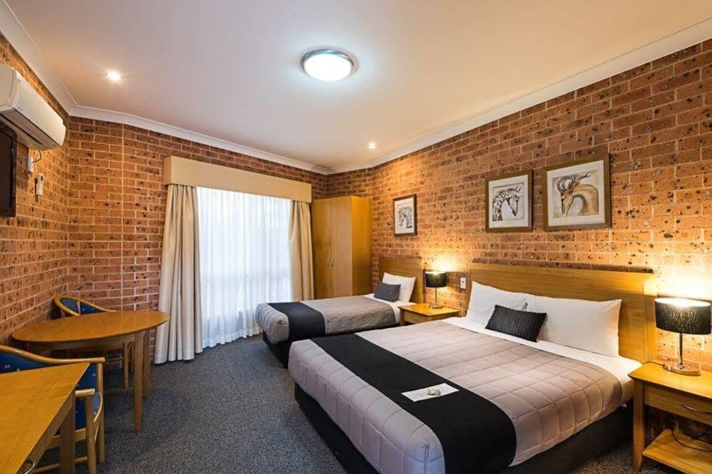 Akuna Motor Inn And Apartments Dubbo Exterior photo