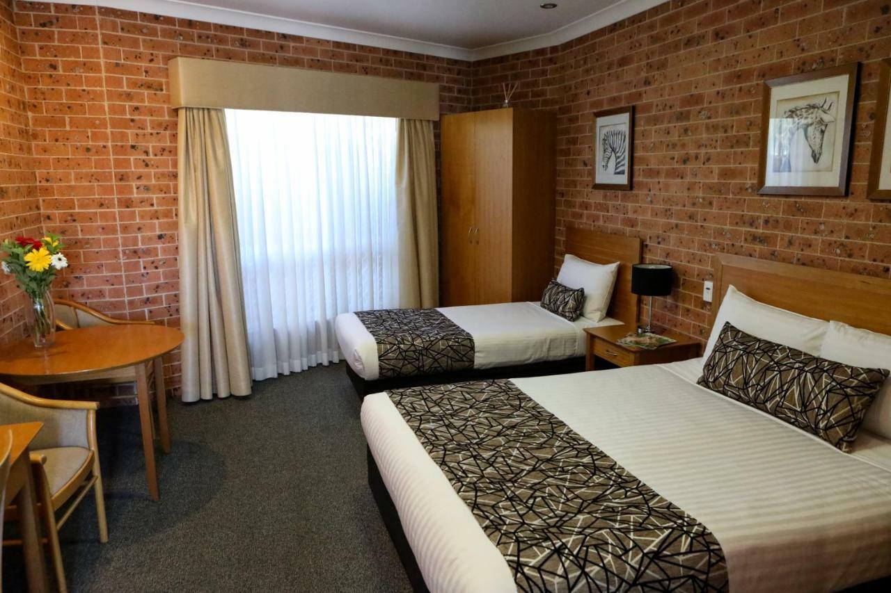 Akuna Motor Inn And Apartments Dubbo Exterior photo